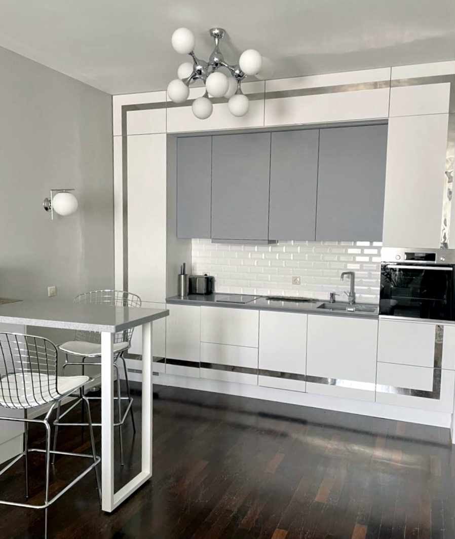 Кухня "PROFILO metallo" в белом.