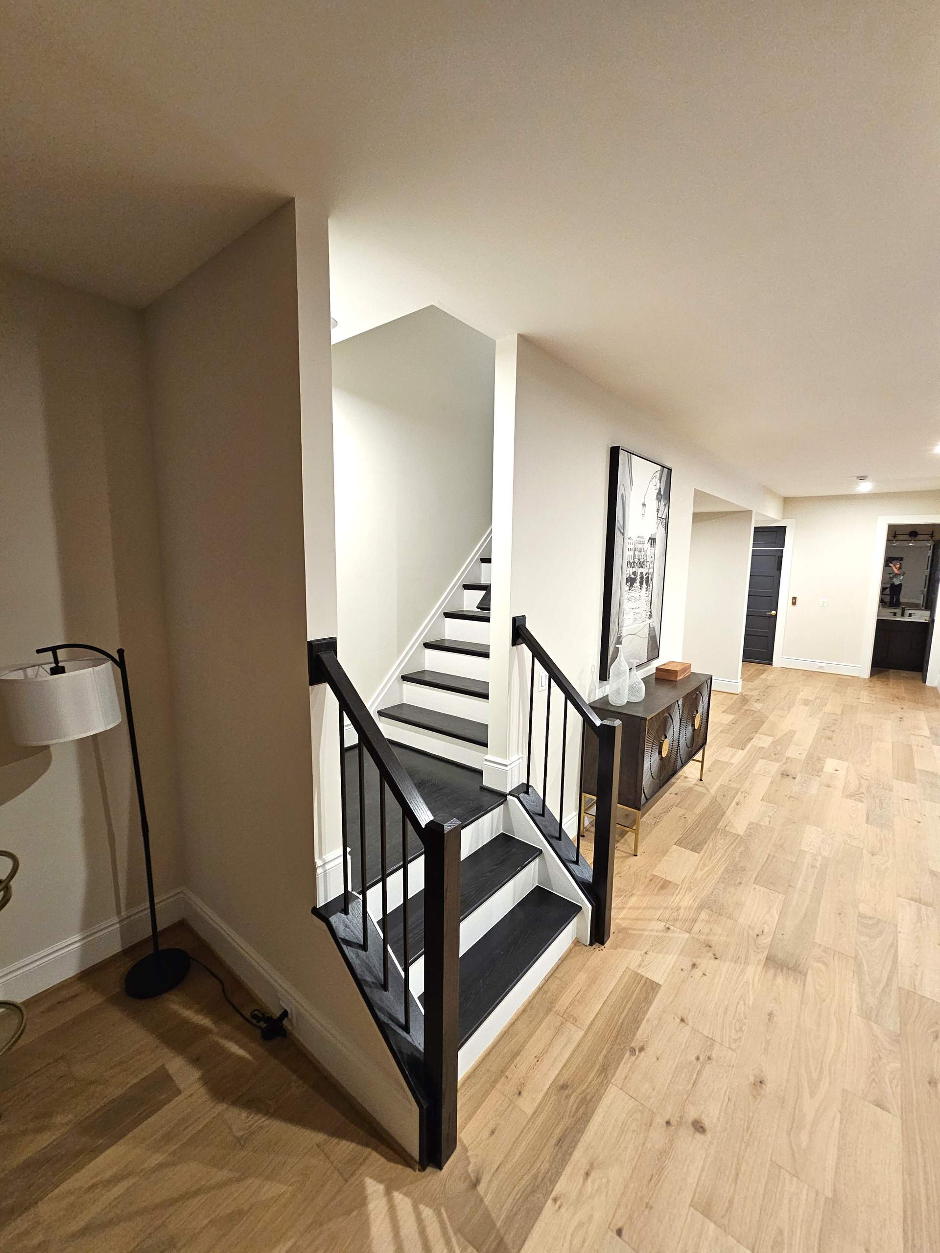 Elegant Curve Elevates Modern Design, Mclean, VA 22101