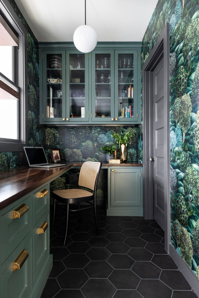 Design ideas for a traditional home office in Portland.