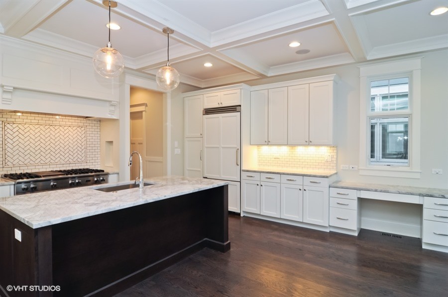 Inspiration for a transitional kitchen remodel in Chicago