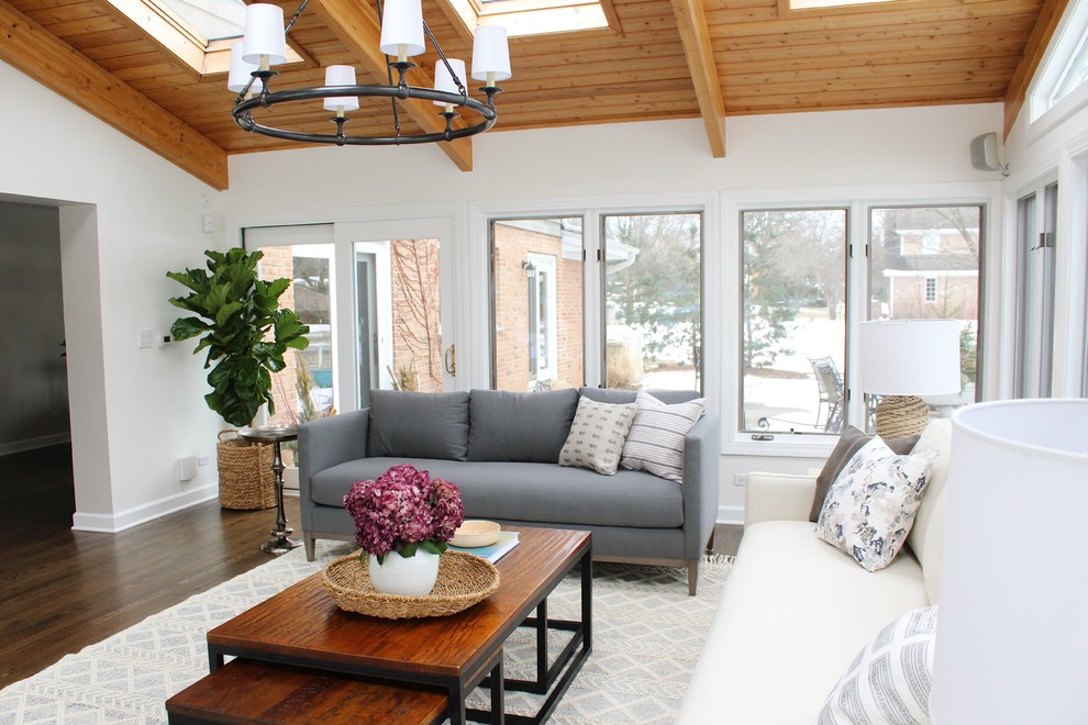This is an example of a transitional sunroom in Chicago.