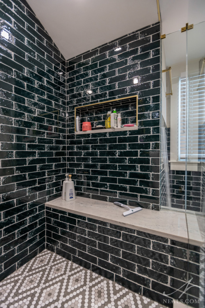 Example of a transitional bathroom design in Cincinnati
