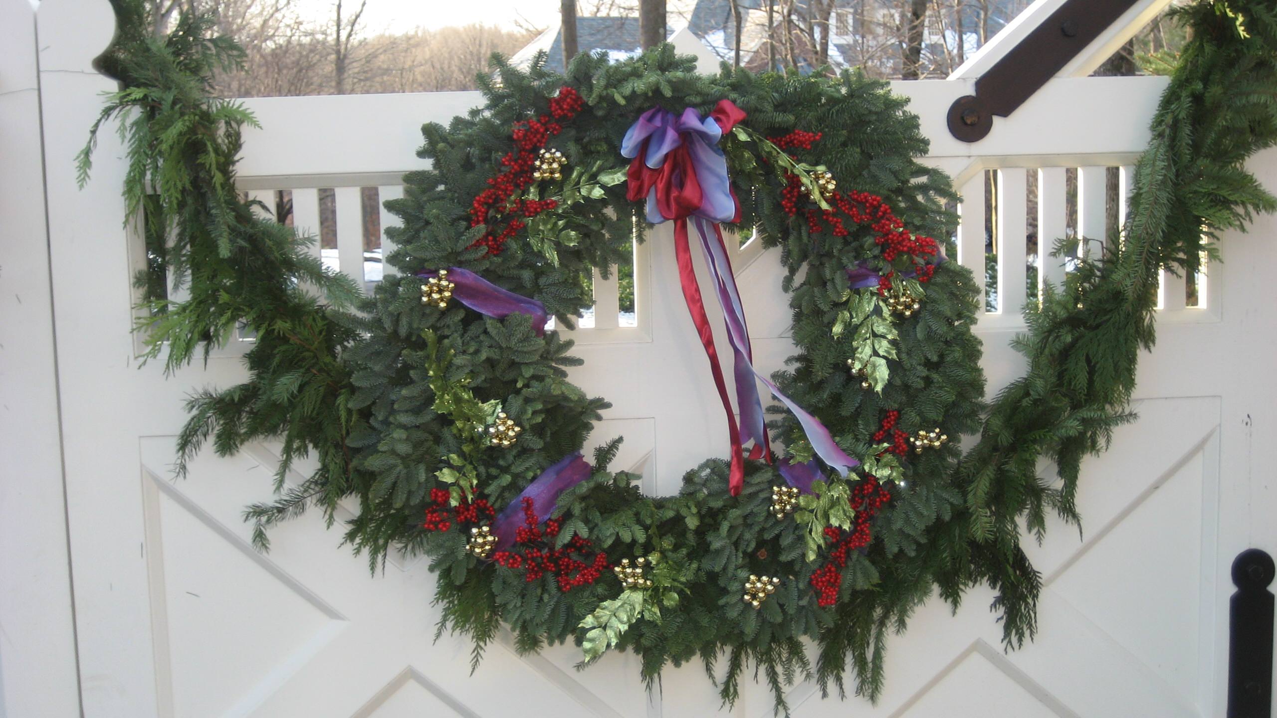 Christmas Decorations, Wreaths, Trees and Outdoor Lights