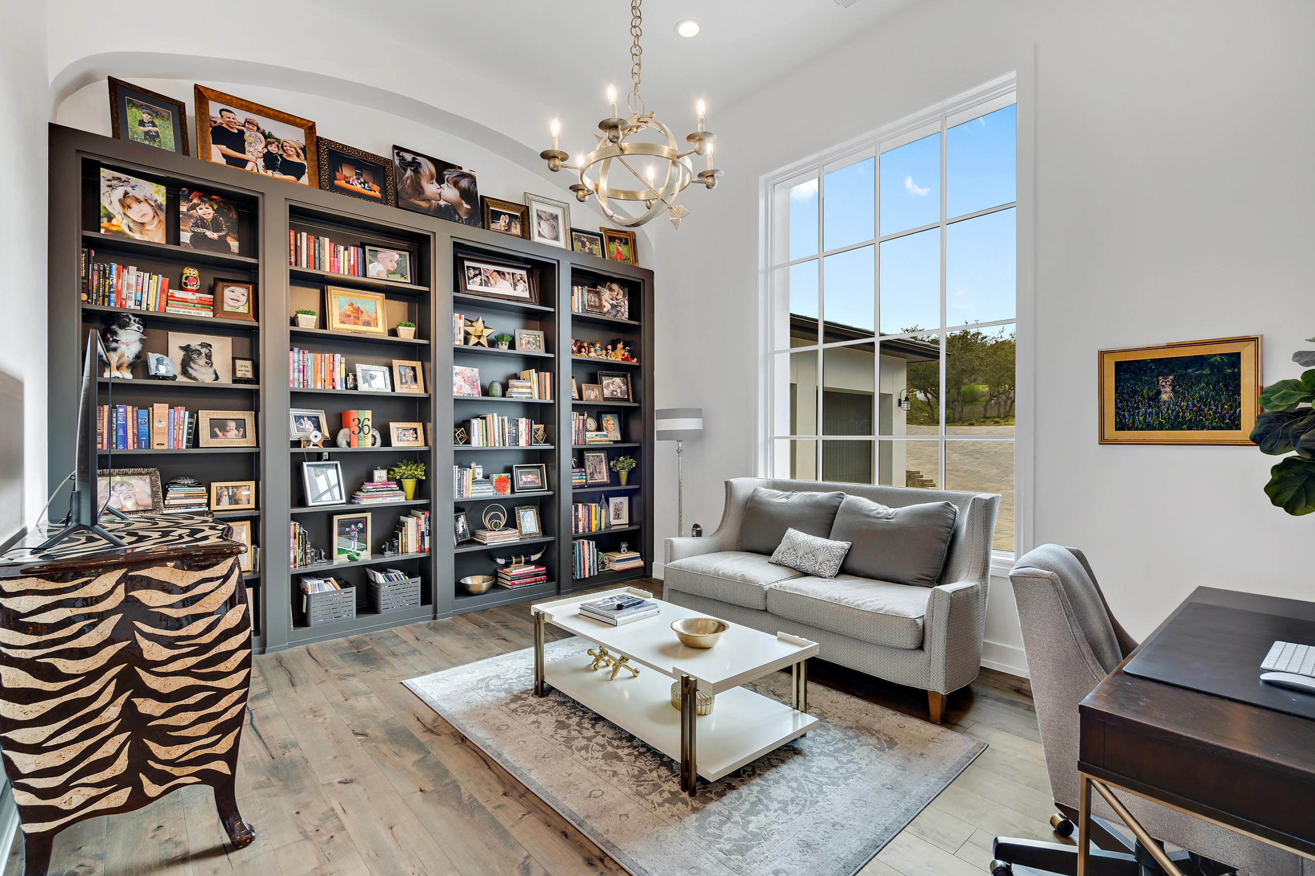 75 Large Home Office Ideas You'll Love - January, 2026 | Houzz, image size:2560x1706