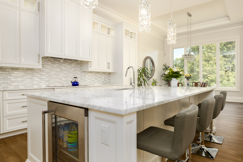 Kitchen - transitional kitchen idea