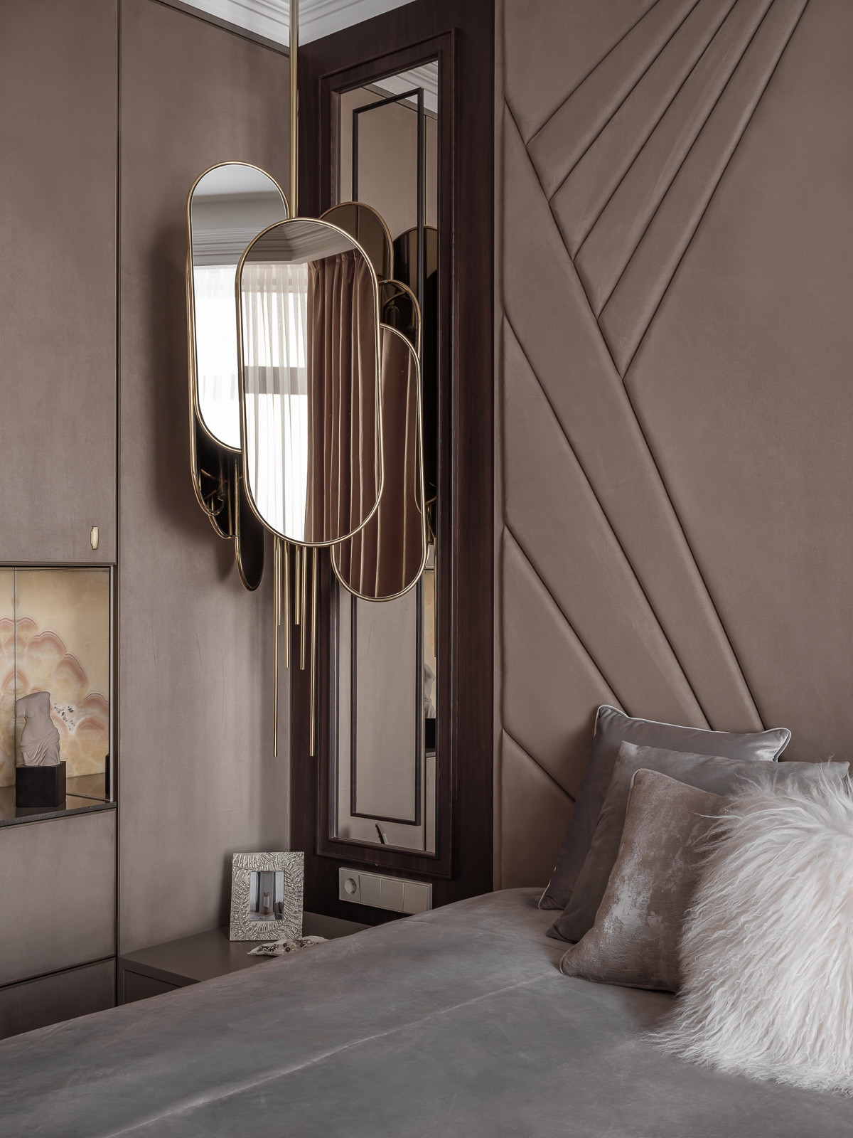 Люкс интерьер спальни в Квартире 160 кв. м. в стиле Неоклассика