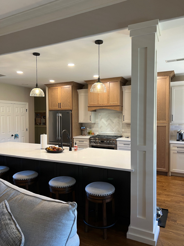 Chic Indian Lake Kitchen