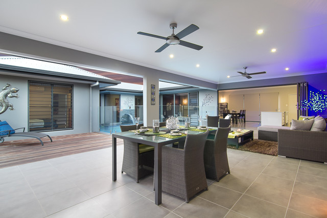 Blue Lagoon contemporary-veranda