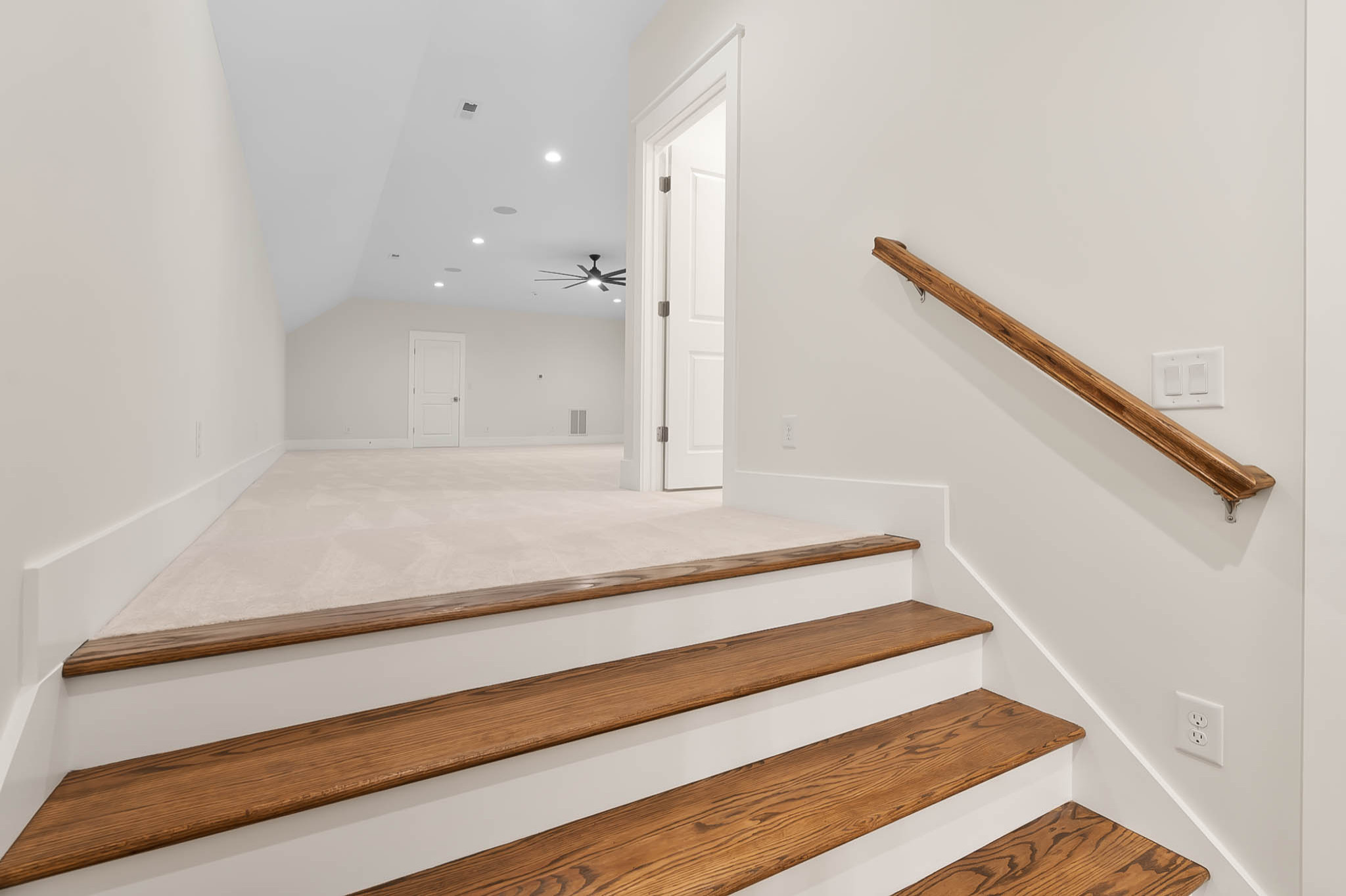 Oyster White Farmhouse