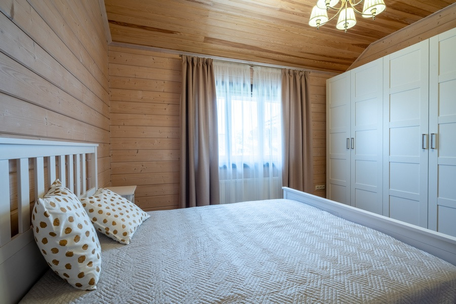 Коттедж  из клееного бруса для семьи из 4 человек