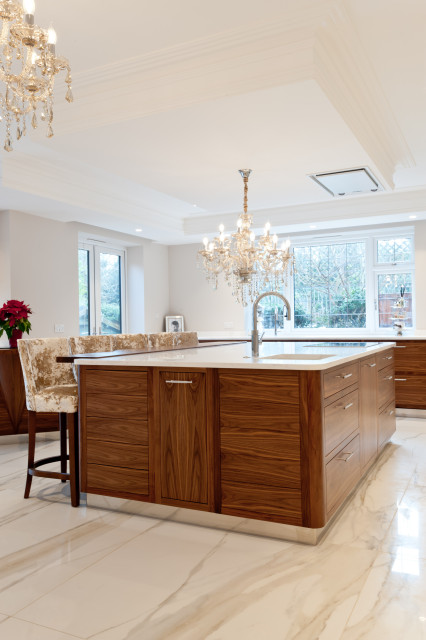Orpington Kitchen traditional-kitchen