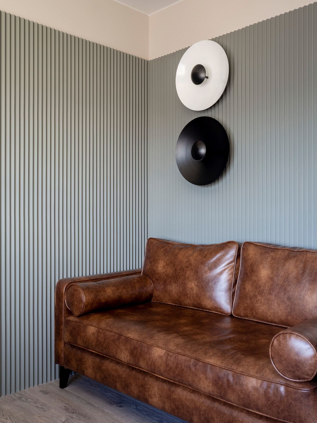 Серо-бежевый минимализм в ЖК Пушкин