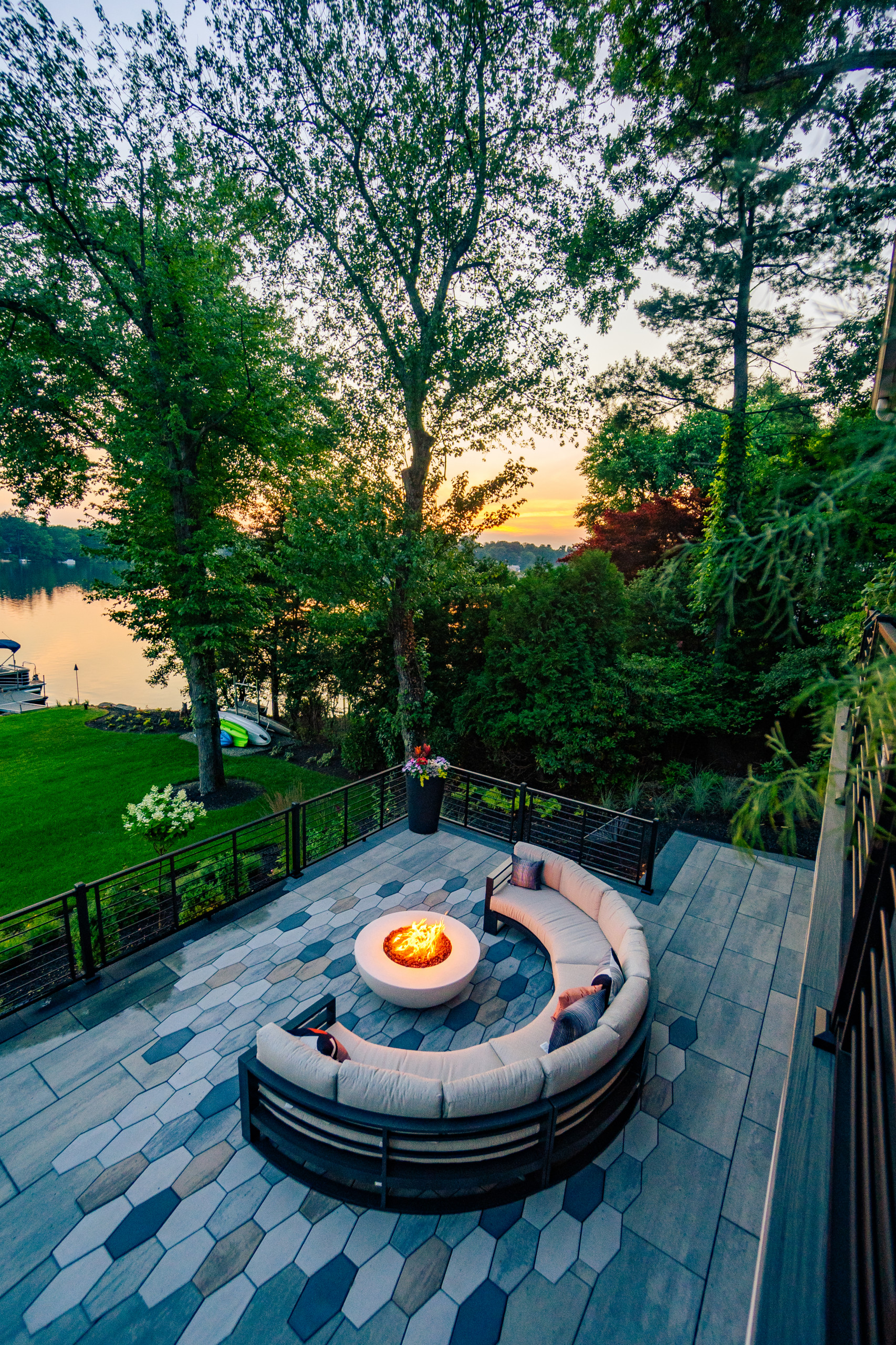 Pines Lake Modern Retreat