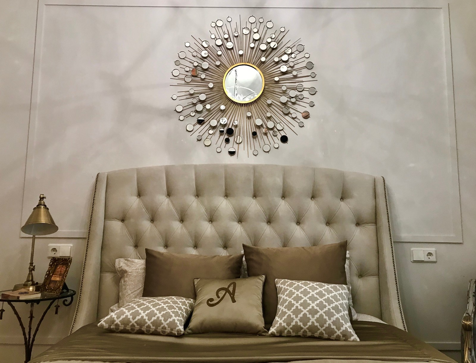 Мягкий лофт для современной красивой девушки.