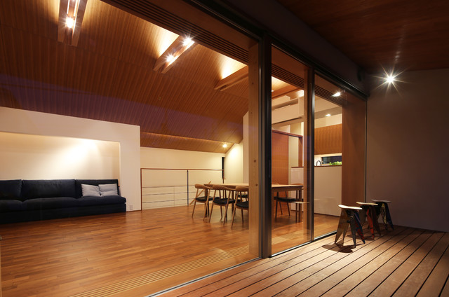 つなぎ梁の家 japonais-terrasse-et-patio