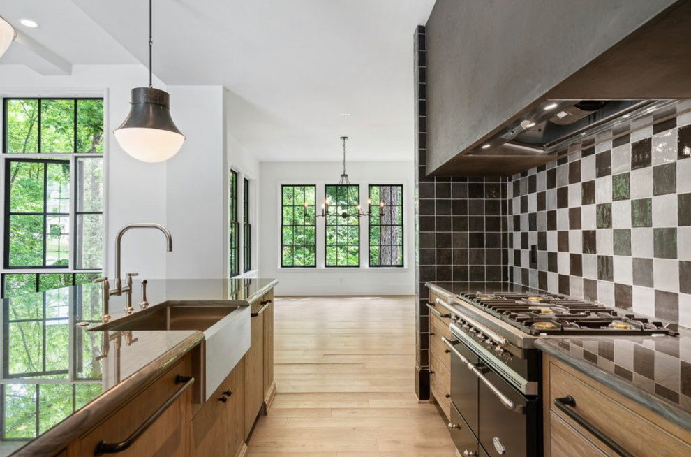 Transitional kitchen photo in Atlanta