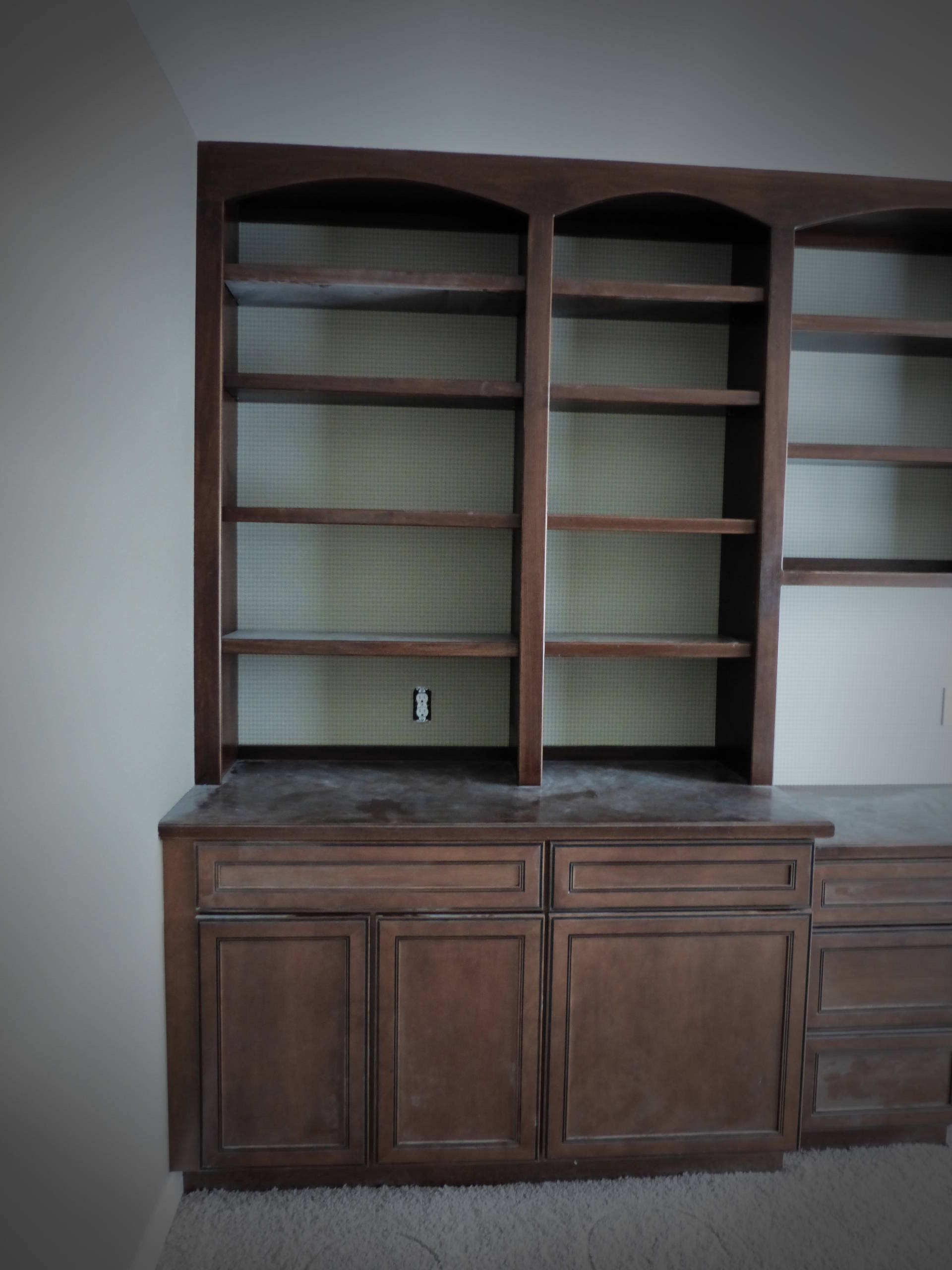 Wallpaper Install: Guenther-Adrian Model Home