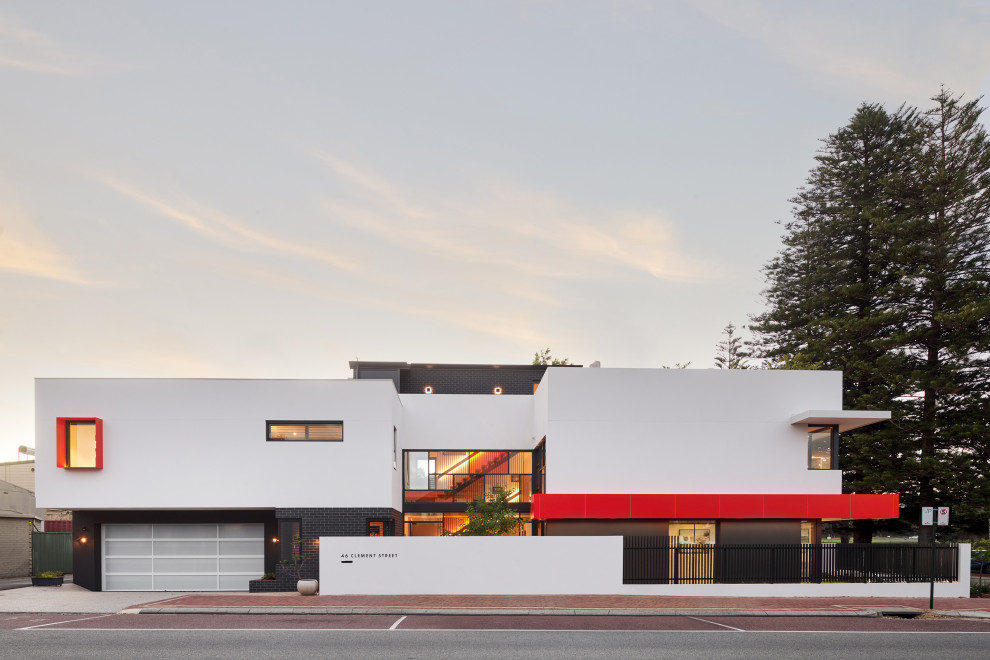 Ispirazione per la villa bianca contemporanea a due piani con tetto piano e copertura in metallo o lamiera