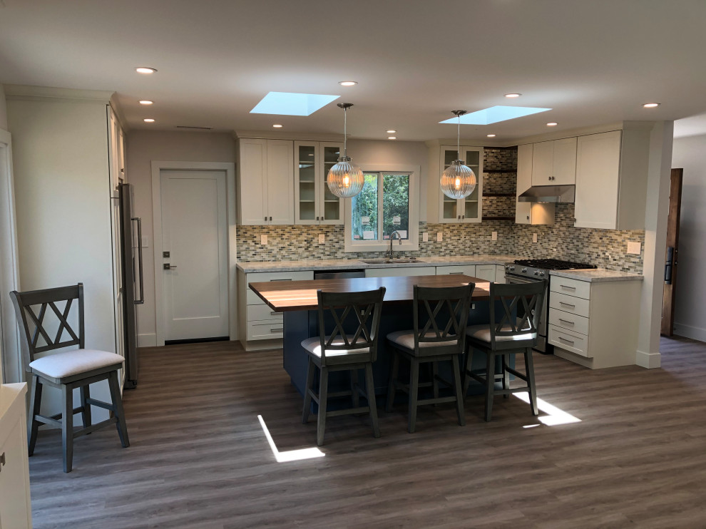 Example of a transitional kitchen design in Santa Barbara