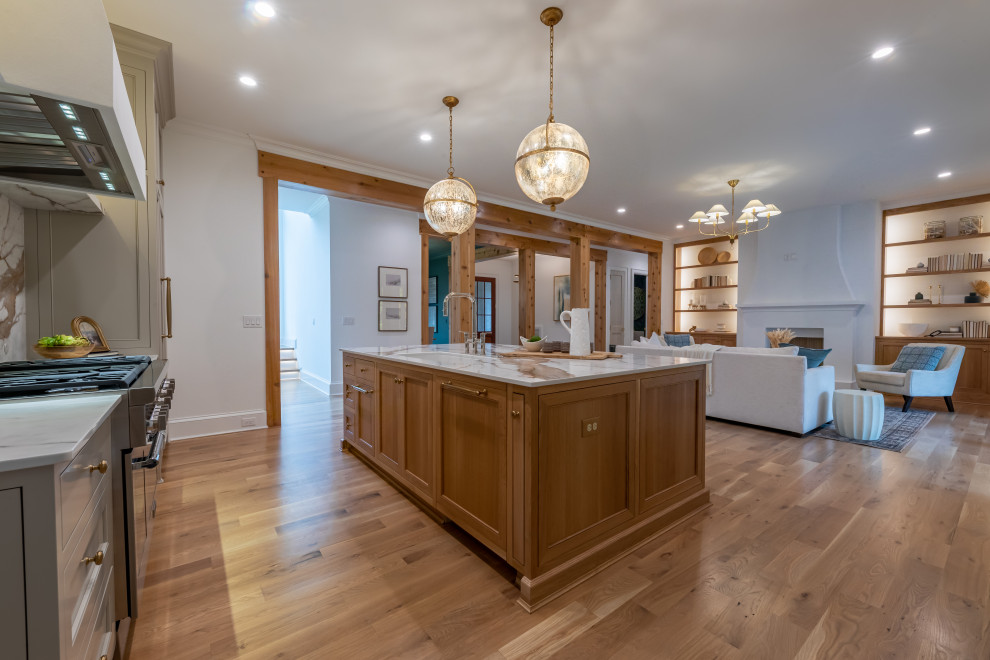 Transitional kitchen photo in Raleigh