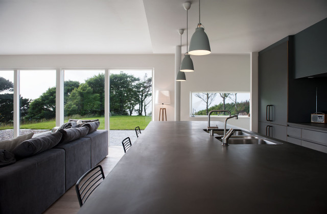 Devon Coast House kitchen