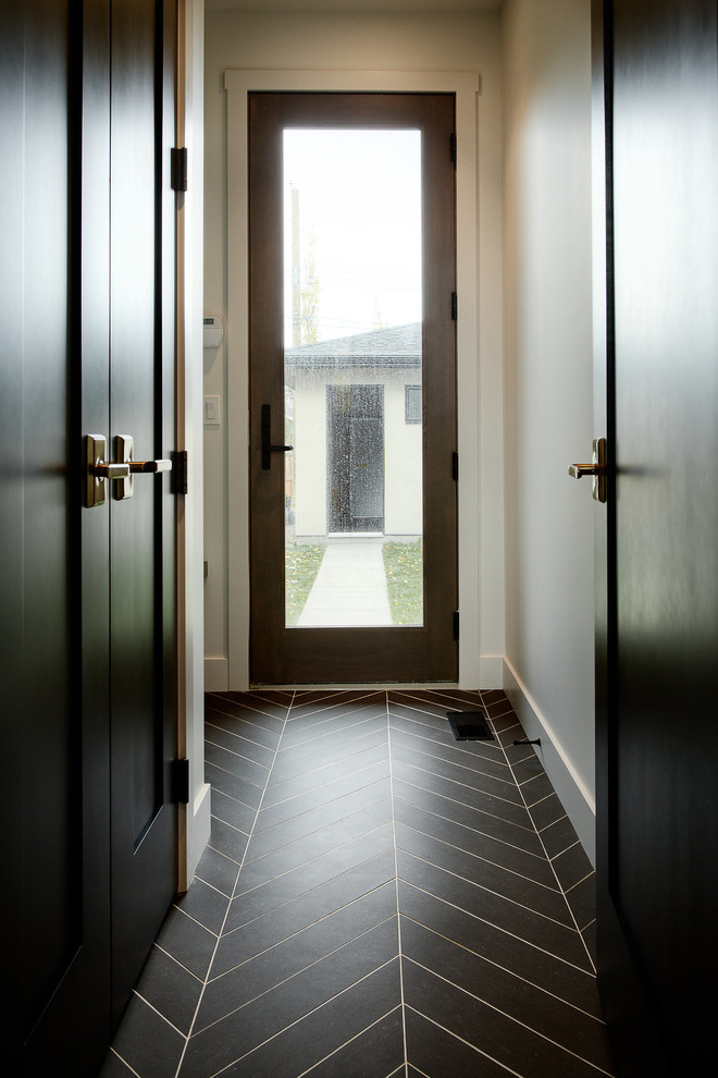 Entryway - transitional entryway idea in Calgary
