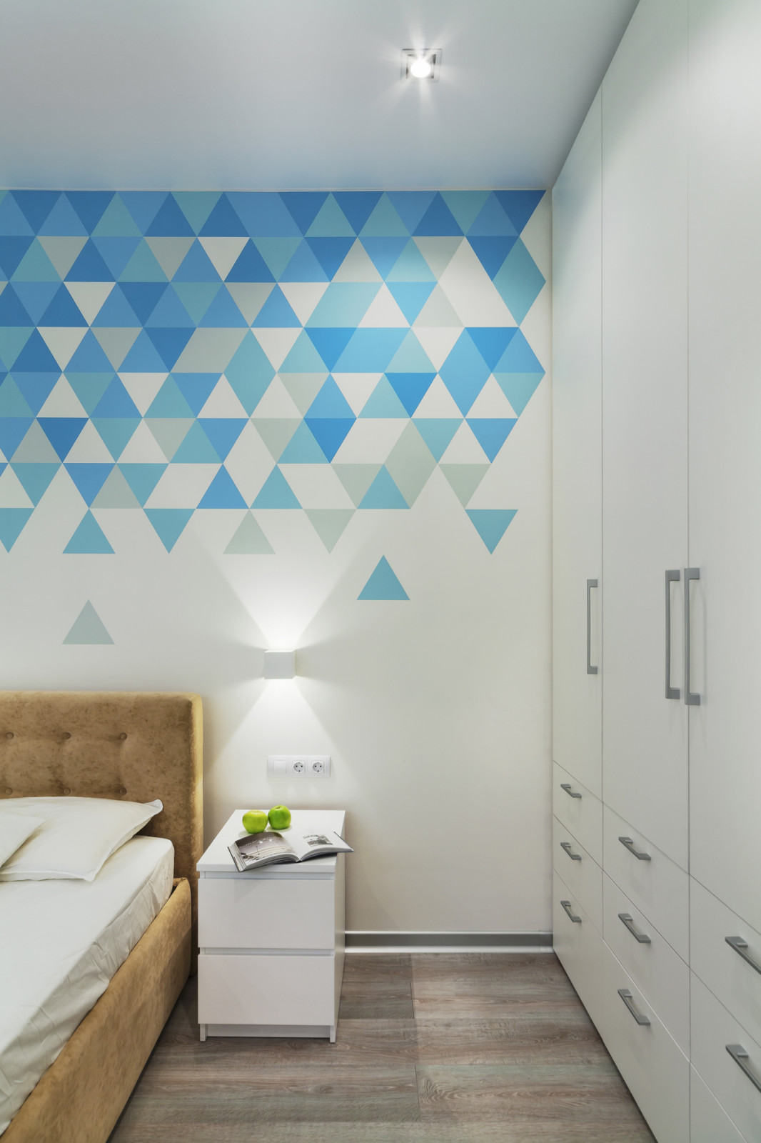 ГЕОМЕТРИЯ И ОТТЕНКИ МЯТЫ