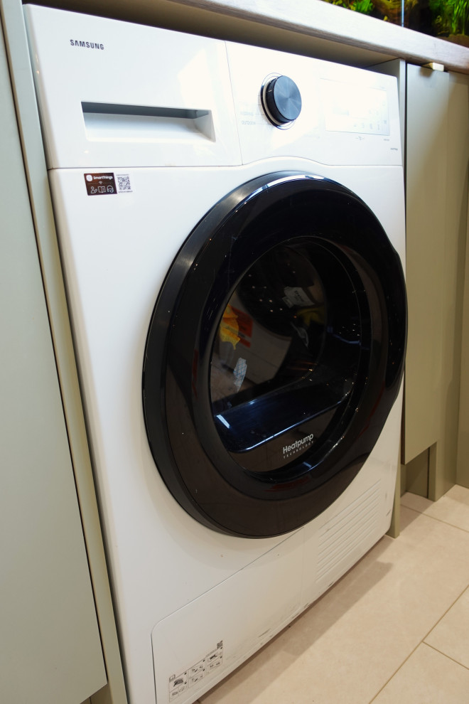 The Barwell Kitchen II - Sodermalm - RRP £20,000 - Luxe Price £17,900