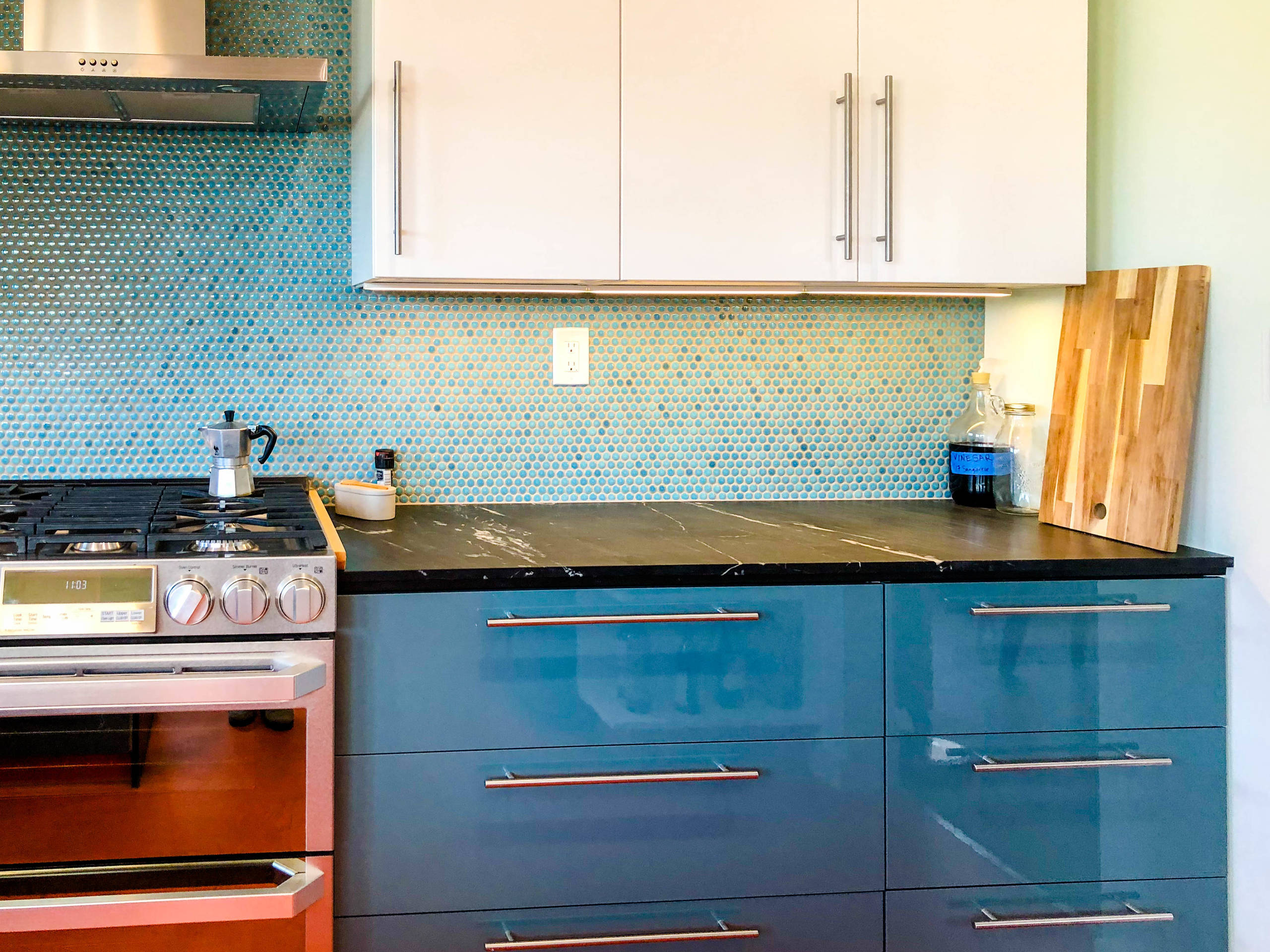 Cabinets, Countertops, Tile Backsplash & Paint / Complete Kitchen Remodel