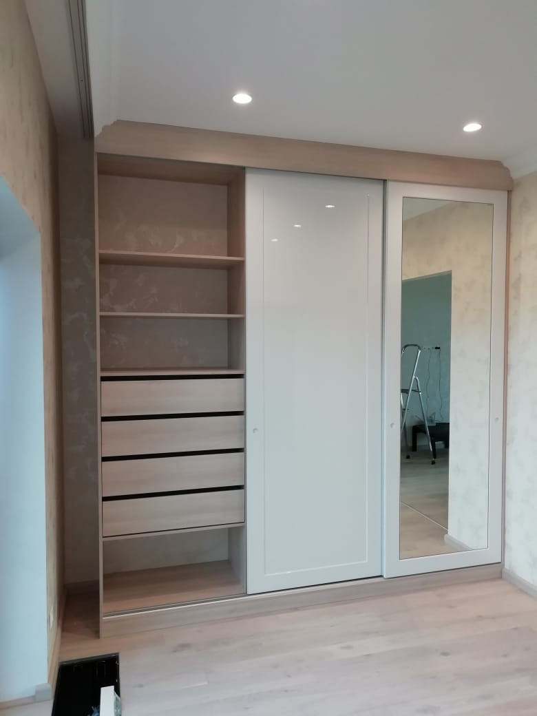 Готовый шкаф-купе спальня