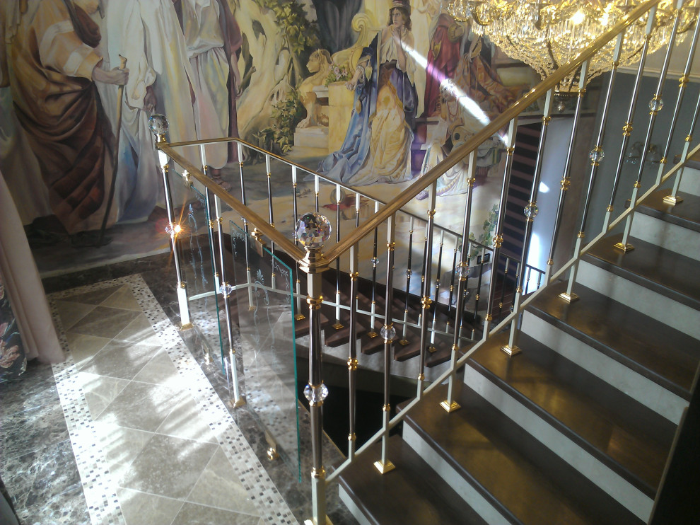 Лестница, латунное ограждение со стеклом, фабрика Grande forge, коллекция Париж