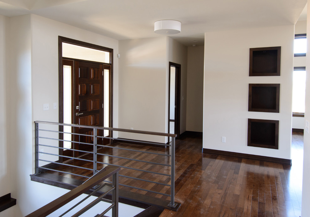Entryway - transitional entryway idea