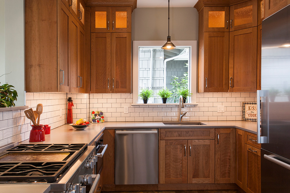 This is an example of a modern kitchen in Philadelphia.