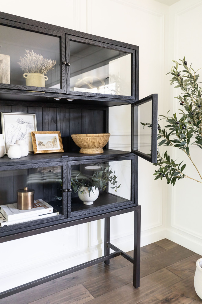 Home design - transitional home design idea in Phoenix