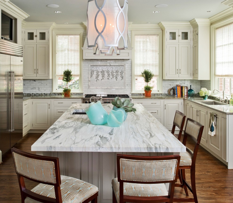 Design ideas for a traditional kitchen in Charlotte.