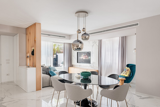 Villa M&G modern-esszimmer