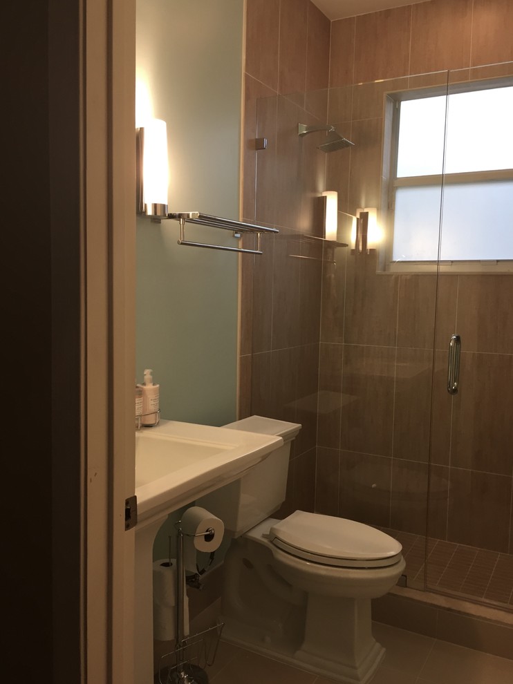 Pullman guest bathroom