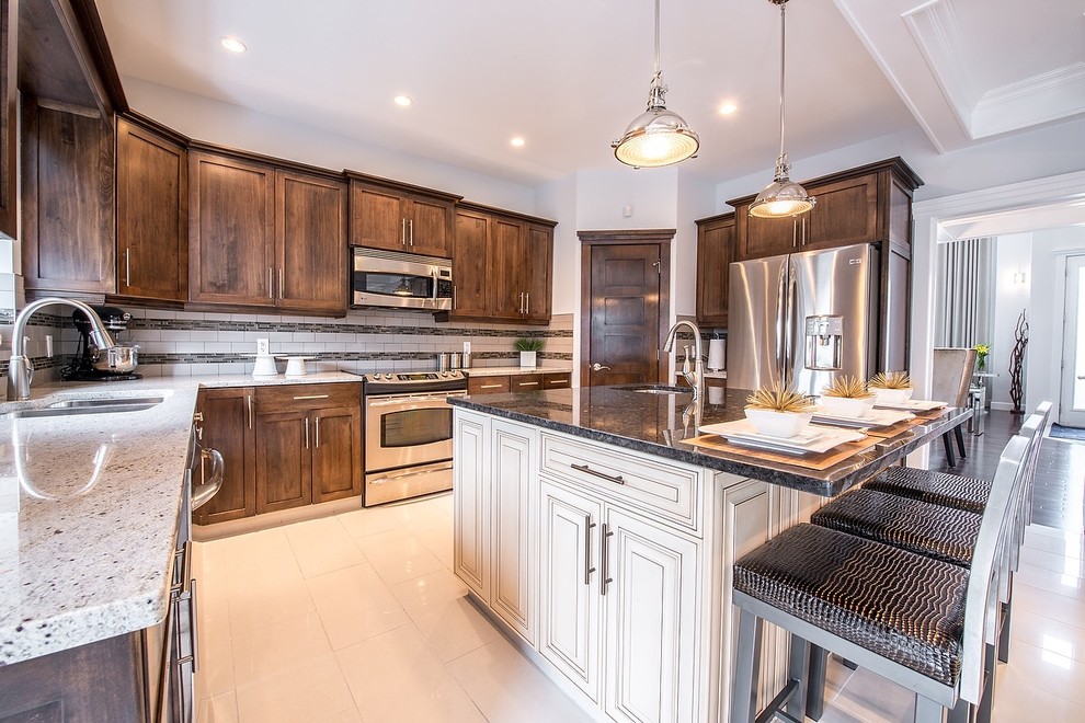 Kitchen - transitional kitchen idea in Edmonton