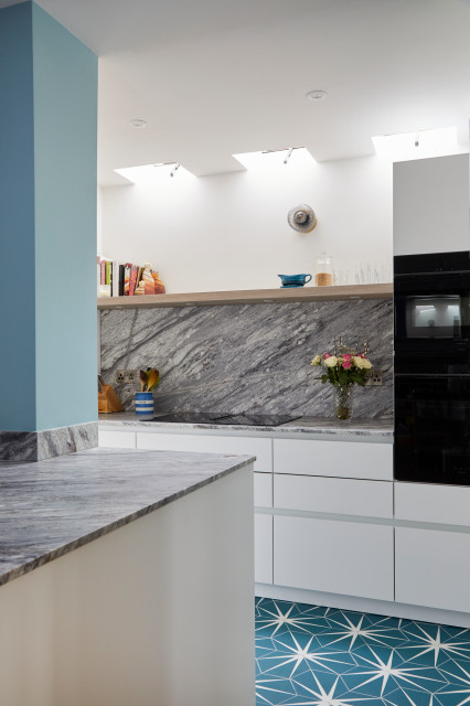Farnborough Kitchen modern-kitchen