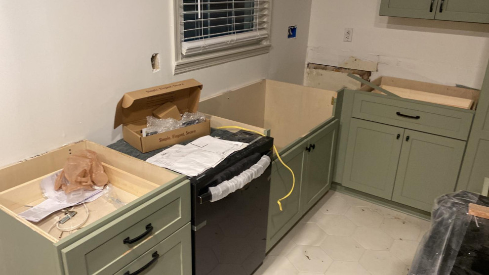 Kitchen Remodel – Custom Wood Countertops & Cabinet Refinishing