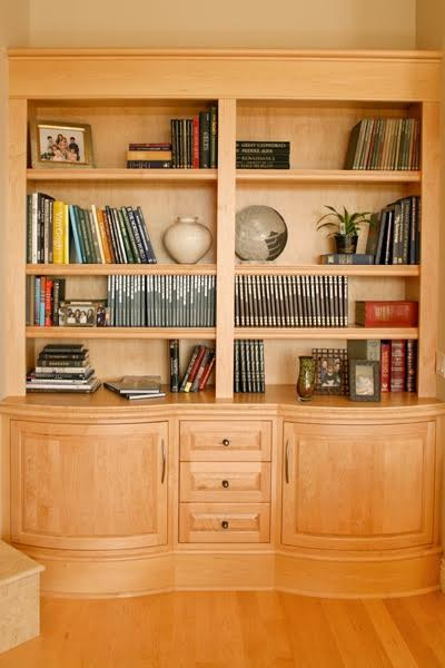Bookcases/Hutches