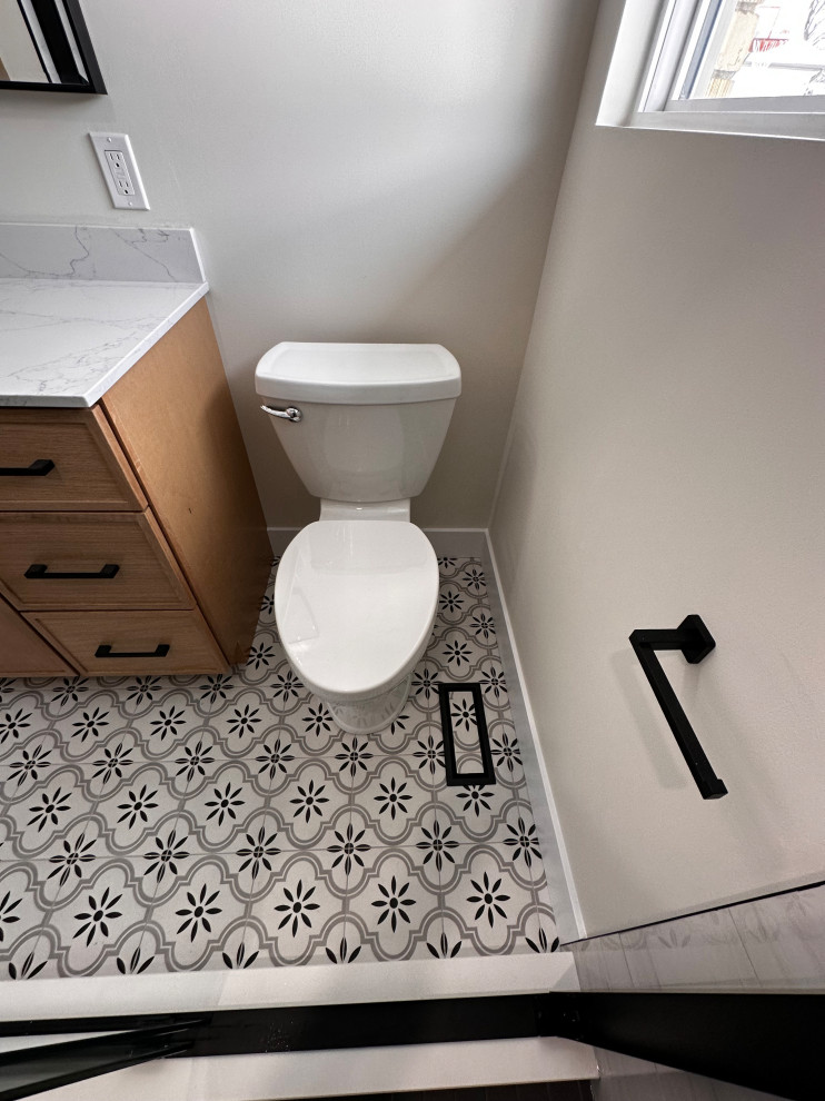 Trillium Cres - Modern Bathroom Remodel