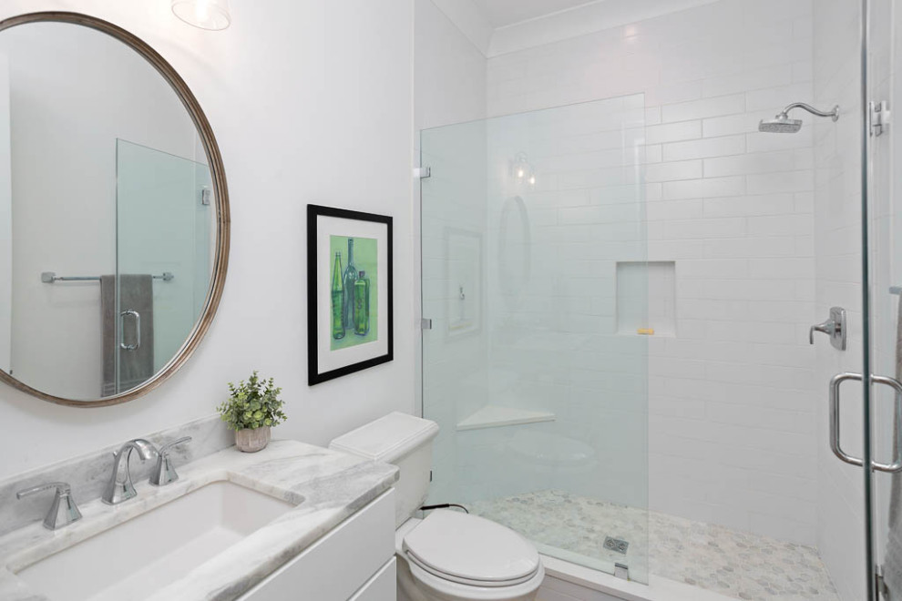 Bathroom - transitional bathroom idea