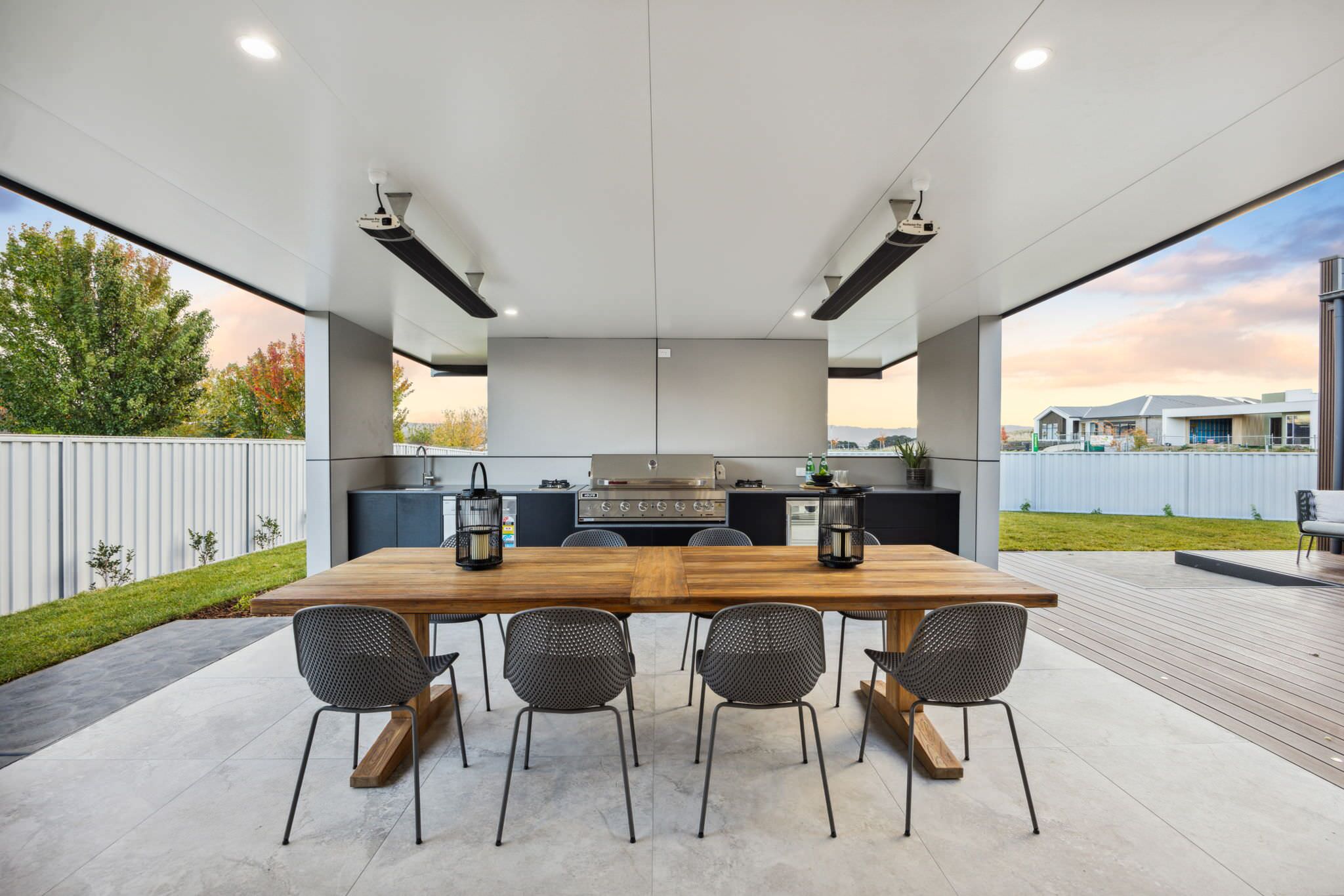 BUNGENDORE DISPLAY HOME