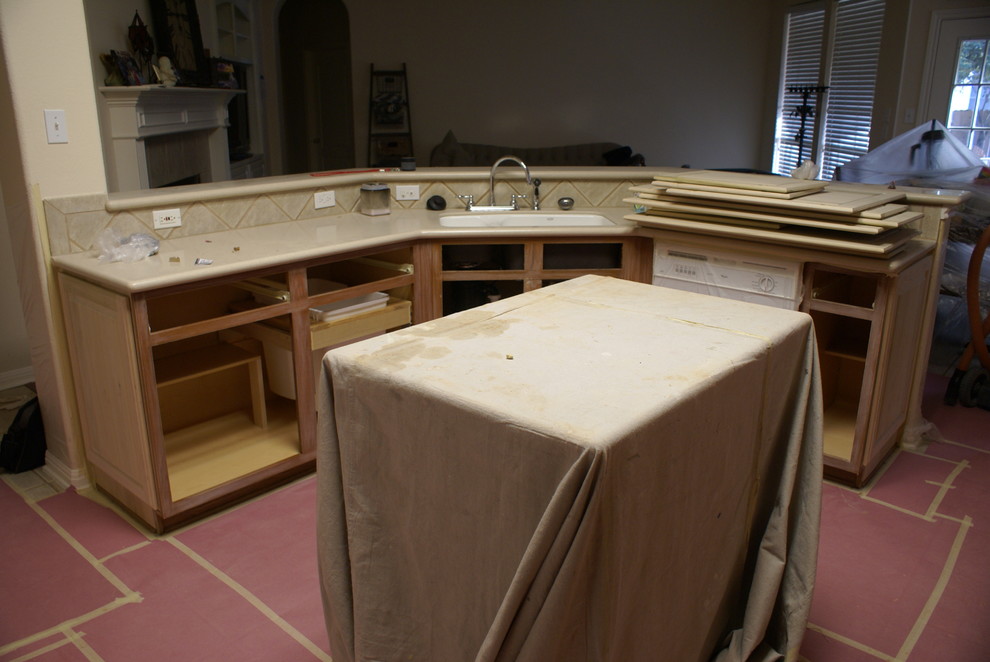 Inspiration for a transitional home design remodel in Austin
