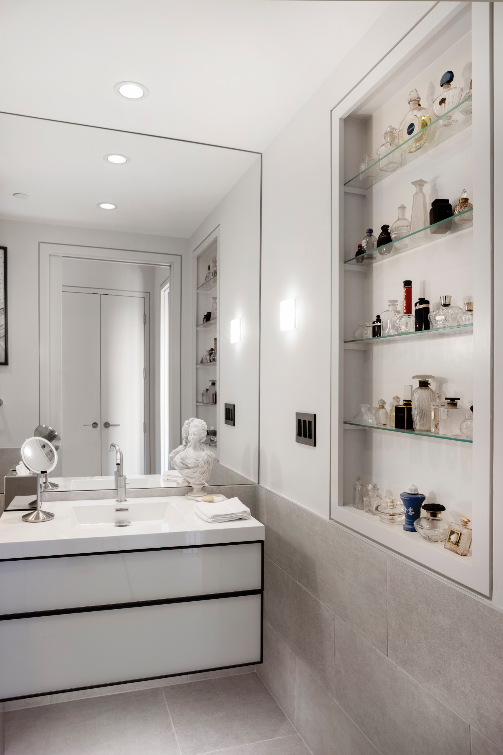 Bathrooms Louis Vuitton Design Ideas