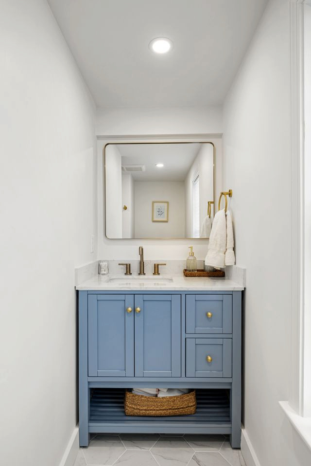 Swarthout Residence _ Laundry & Guest Bathroom