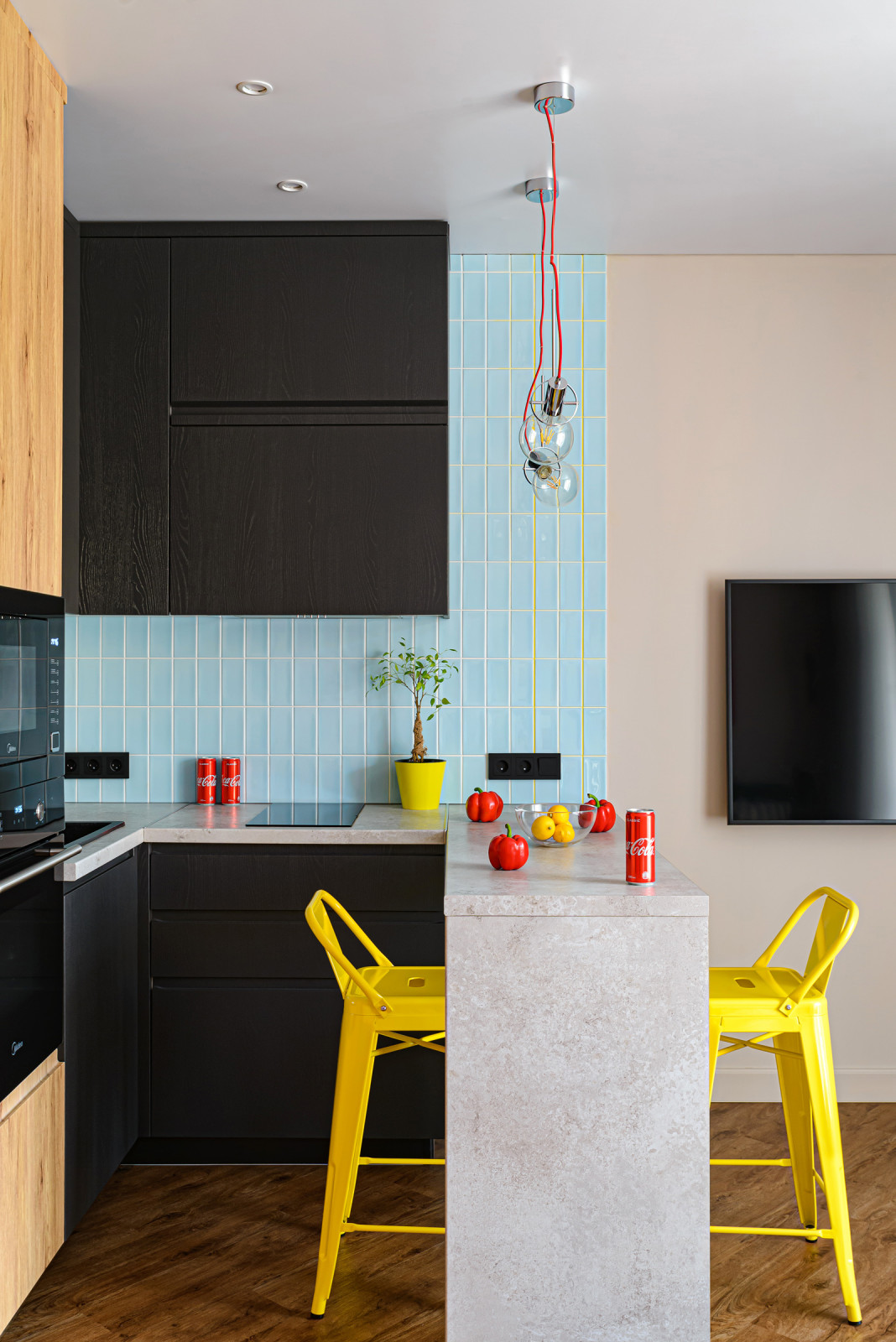 Яркая квартира-студия