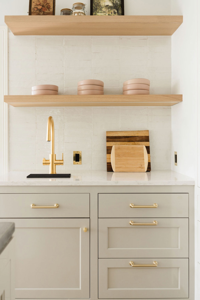 Home design - transitional home design idea in Austin