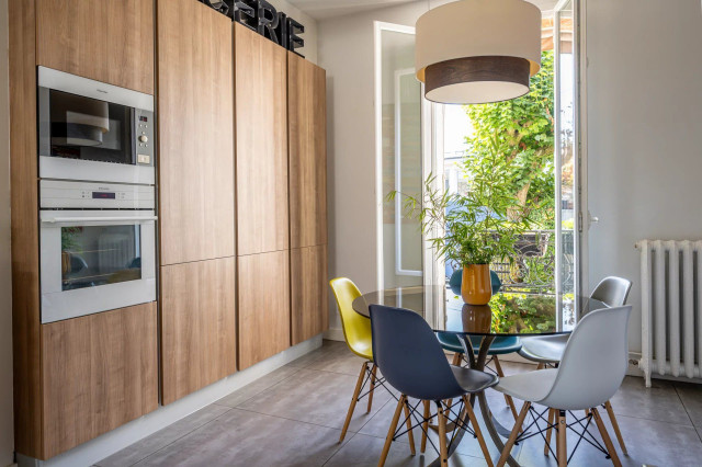 R&eacute;novation d'une meuli&egrave;re modern-esszimmer